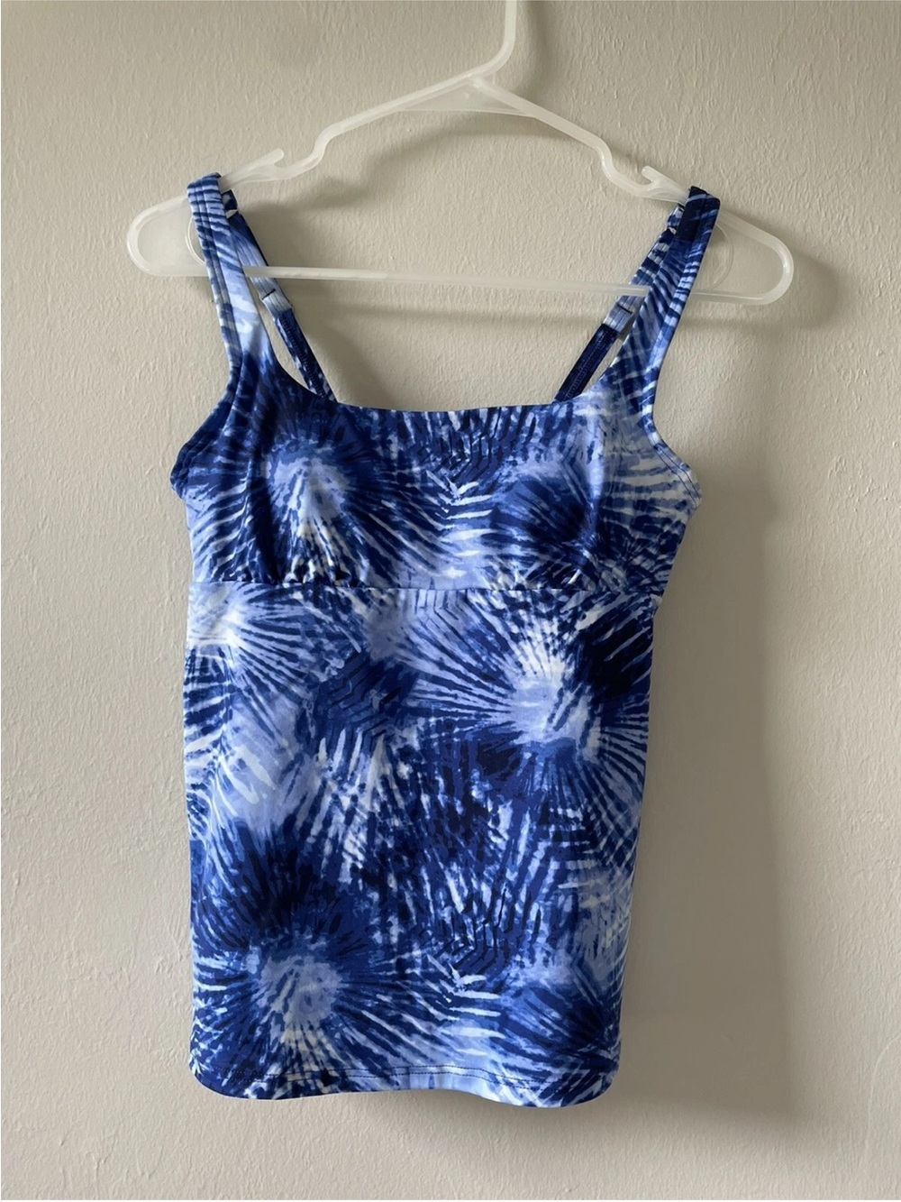 Lands’ End Women’s Tankini Swim Top Size 2 Deep Sea Navy Tie Dye Palm New